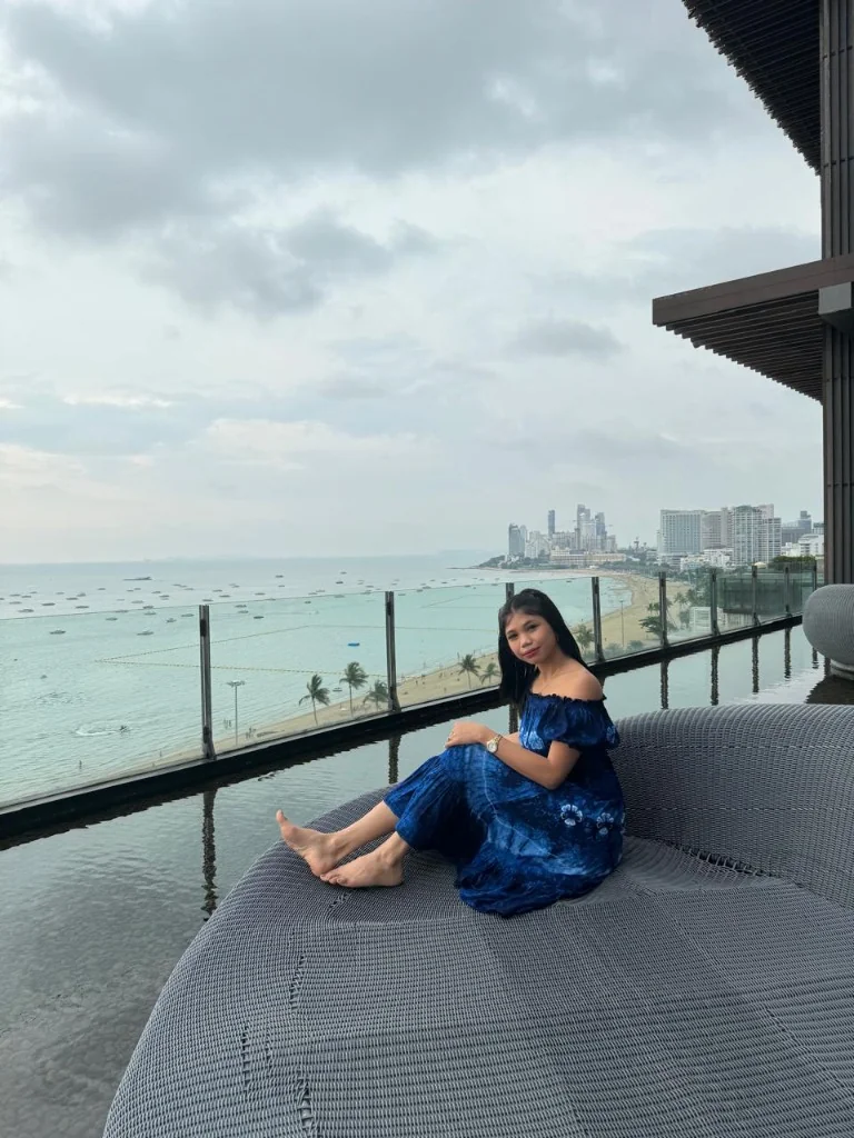 The Luxurious Tropical Life